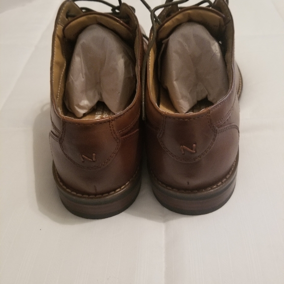 Men's  new Brown shoes - Picture 2 of 6